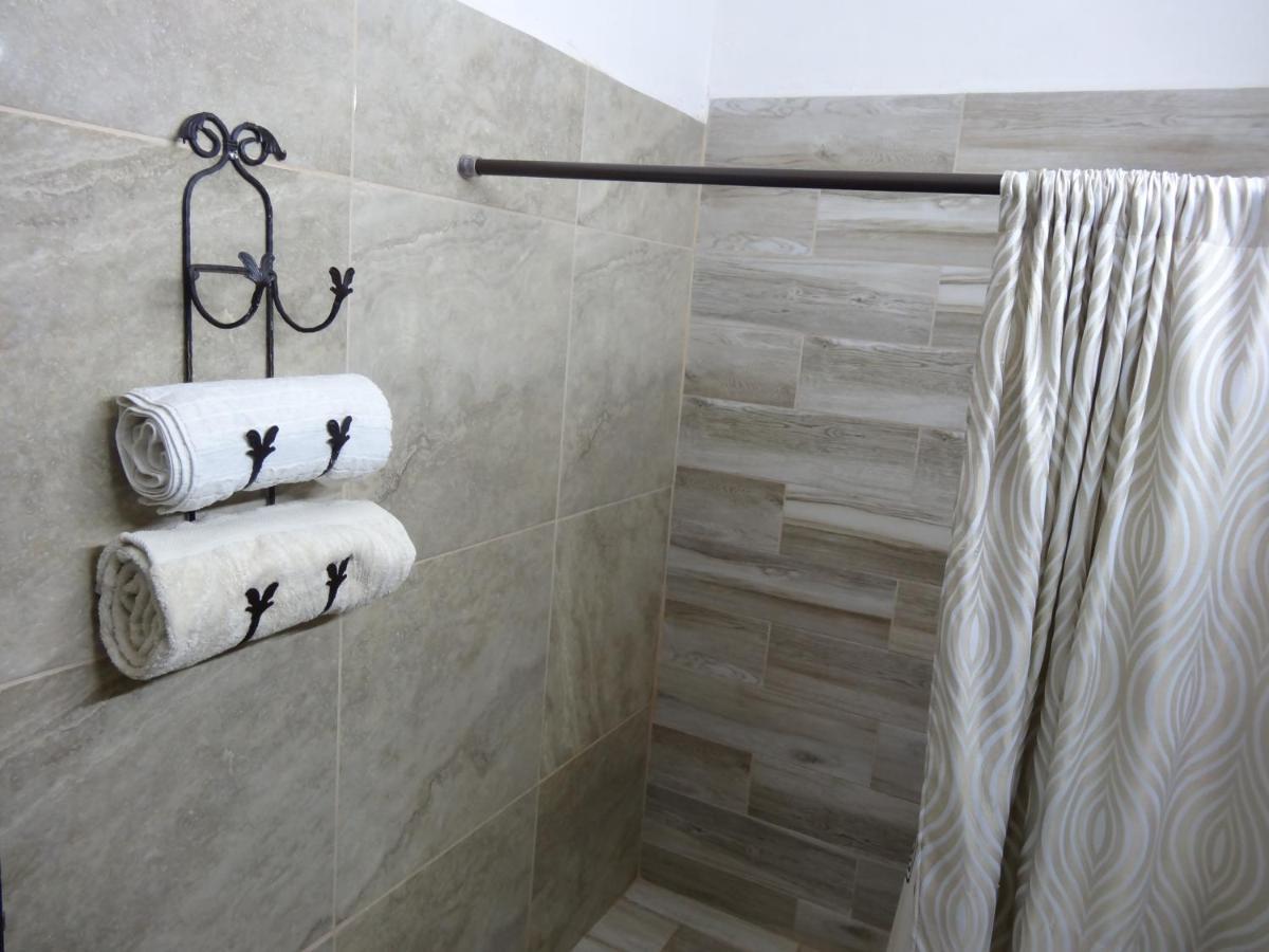 Habitaciones-Comodas-Aire-Wifi-Tv-Cerca De Playa-!!Excelente Precio II Manzanillo Buitenkant foto